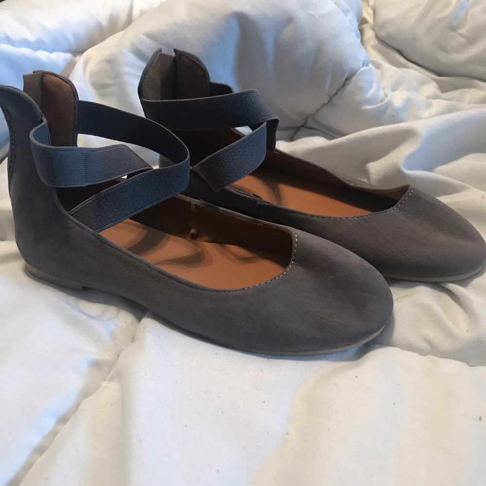 Strappy grey flats